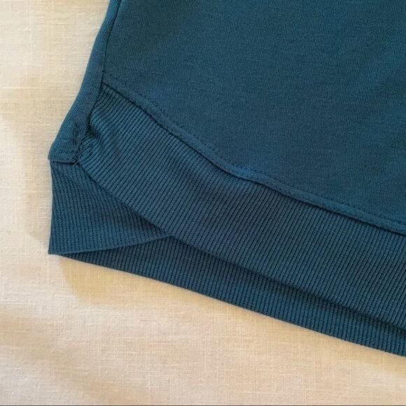 Danskin Tulip Hem Short Sleeved Tunic for Women Sz M in Deep Teal - Picture 9 of 11